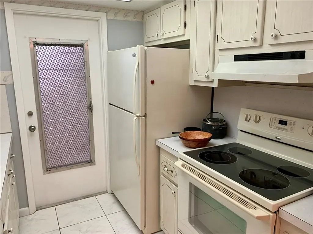 934 SE 9th Avenue Pompano Beach FL 33060