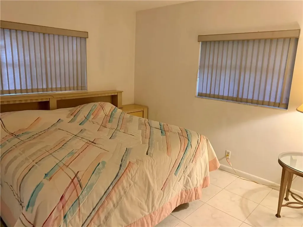 934 SE 9th Avenue Pompano Beach FL 33060