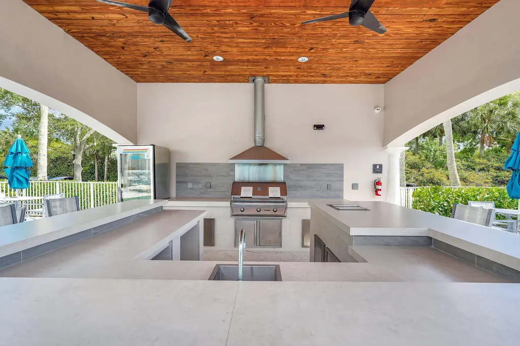 12461 NW 63rd Street Coral Springs FL 33076
