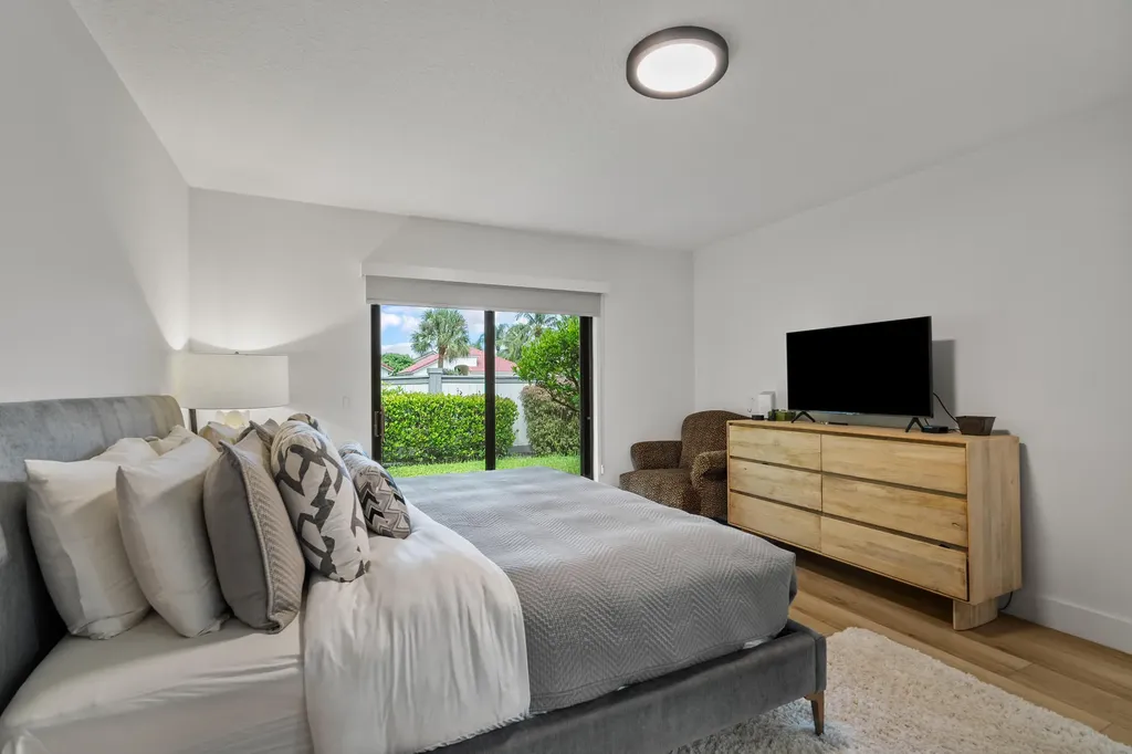 13324 Bedford Mews Court Wellington FL 33414