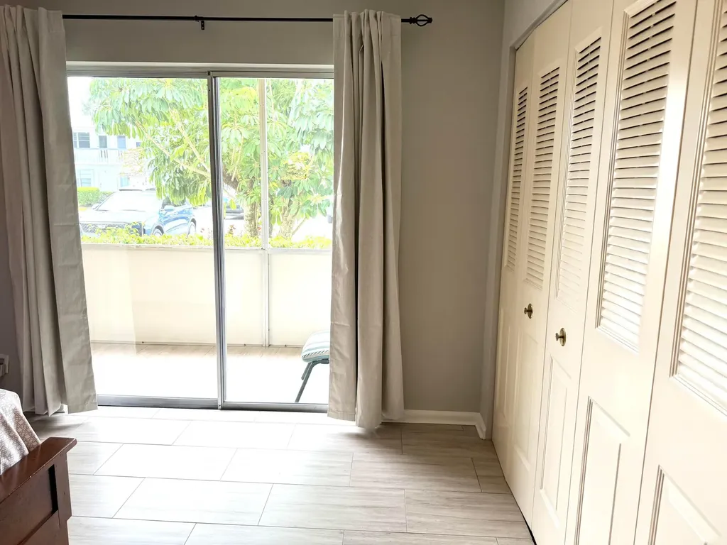 162 Windsor H West Palm Beach FL 33417