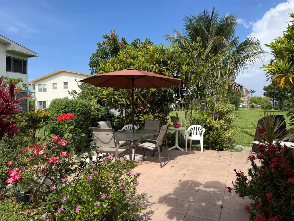162 Windsor H West Palm Beach FL 33417