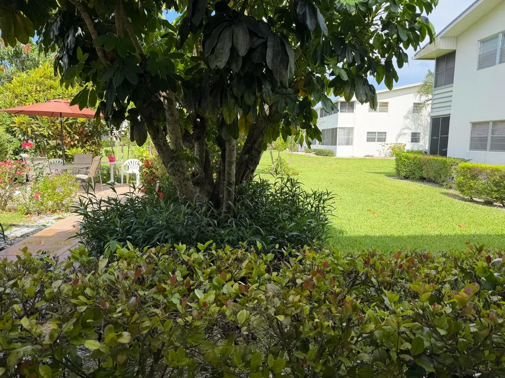 162 Windsor H West Palm Beach FL 33417