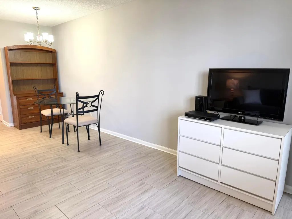 162 Windsor H West Palm Beach FL 33417