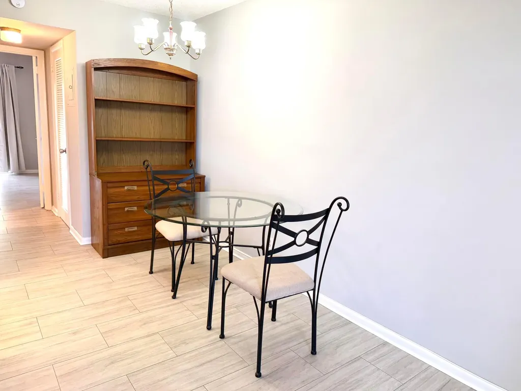 162 Windsor H West Palm Beach FL 33417