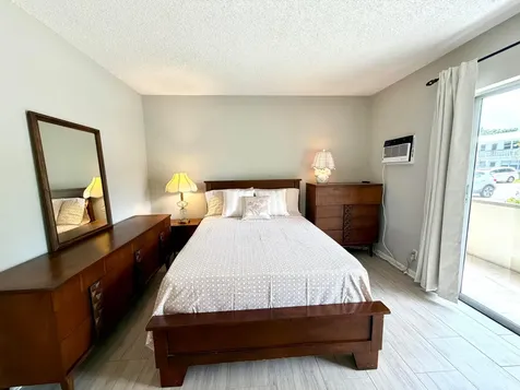 162 Windsor H West Palm Beach FL 33417