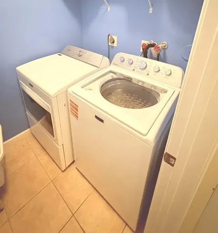 203 S Santa Catalina Circle North Lauderdale FL 33068