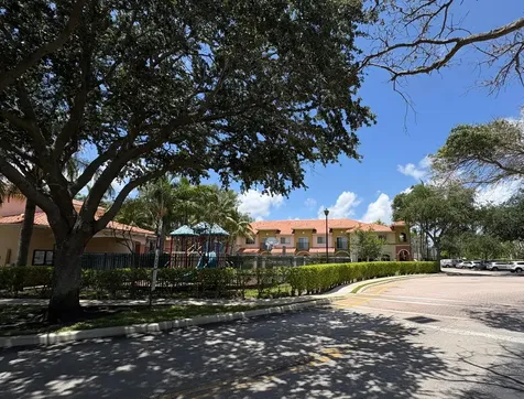 203 S Santa Catalina Circle North Lauderdale FL 33068