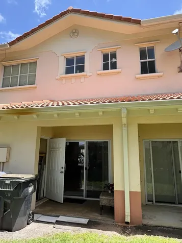 203 S Santa Catalina Circle North Lauderdale FL 33068