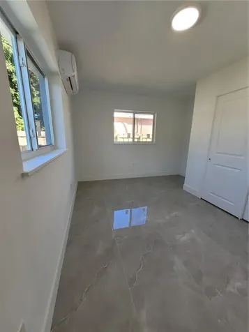 6041 SW 17th Street Miami FL 33155