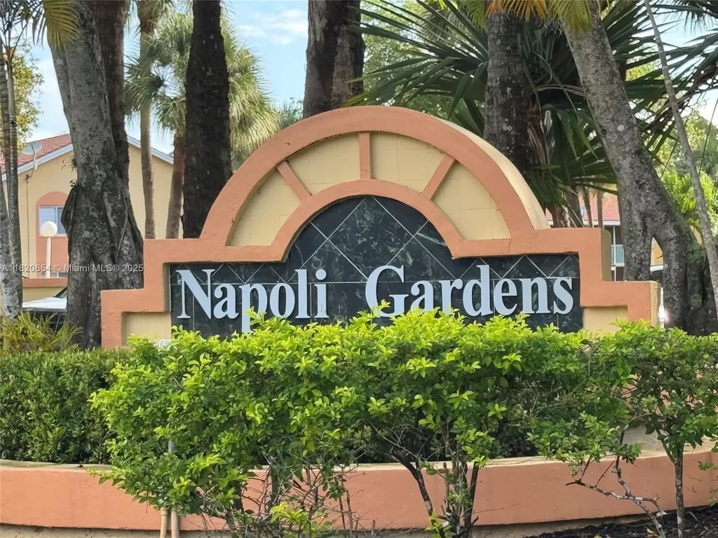 953 Coral Club Drive Coral Springs FL 33071