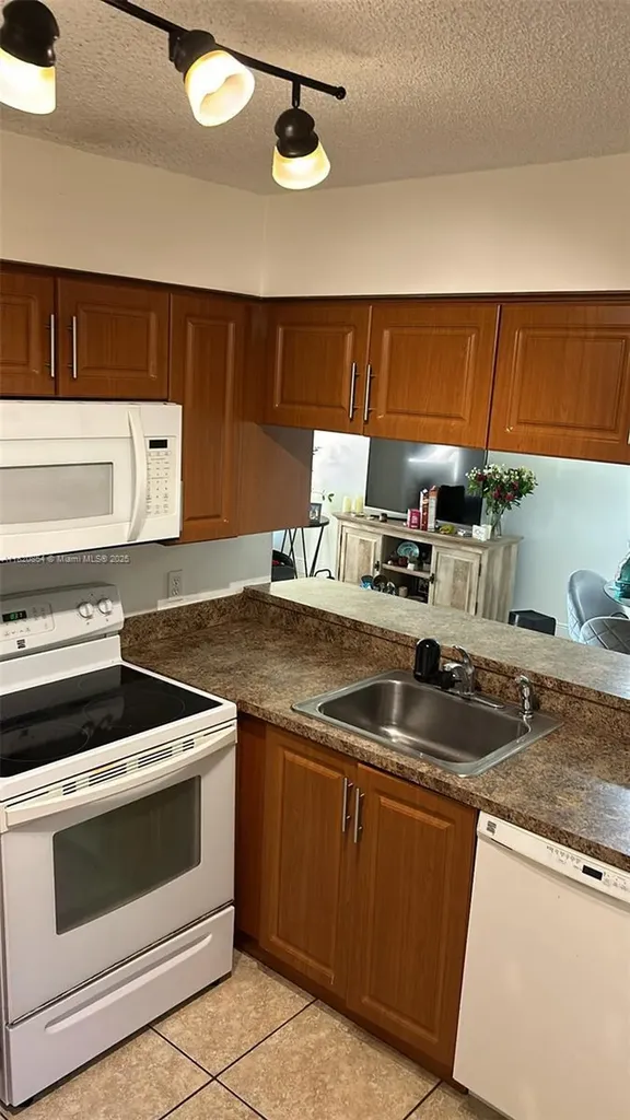 953 Coral Club Drive Coral Springs FL 33071