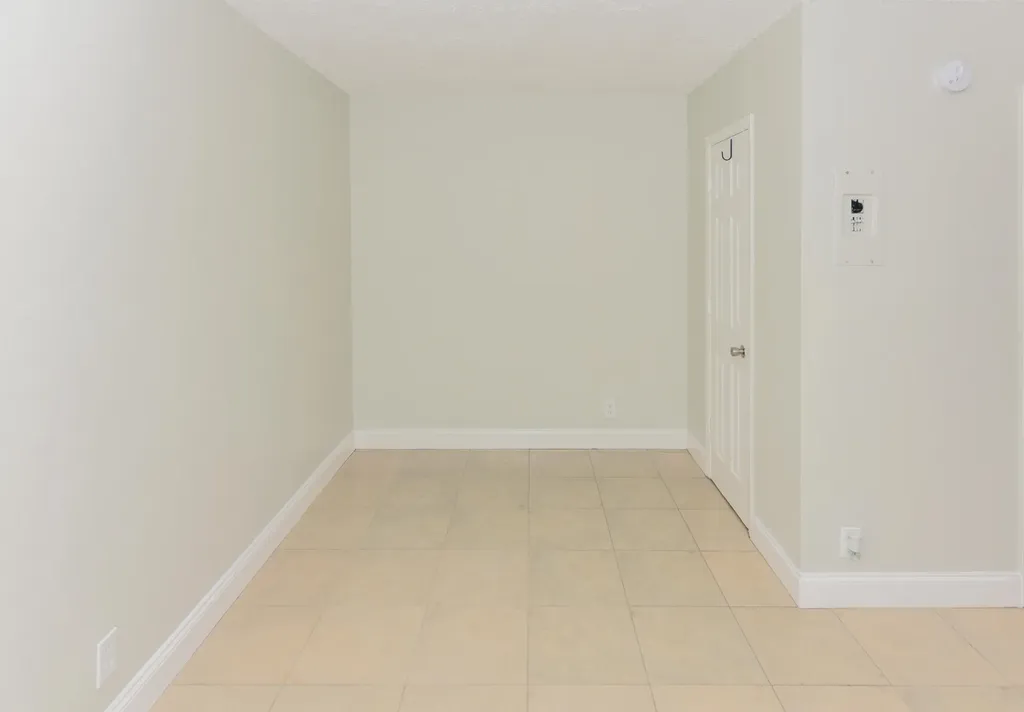 605 N Federal Highway Lake Worth Beach FL 33460
