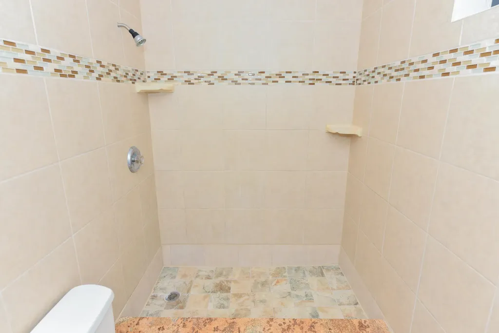 605 N Federal Highway Lake Worth Beach FL 33460