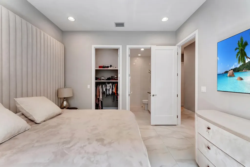 8533 Ganton Drive Boca Raton FL 33434