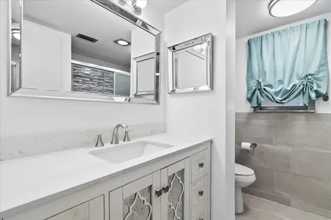 3755 Via Poinciana Greenacres FL 33467