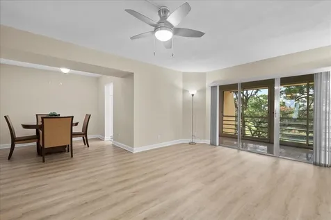 3755 Via Poinciana Greenacres FL 33467