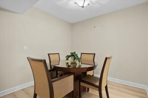 3755 Via Poinciana Greenacres FL 33467