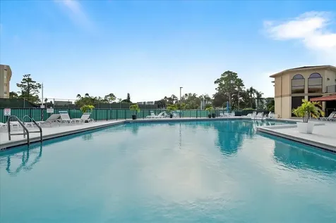 3755 Via Poinciana Greenacres FL 33467