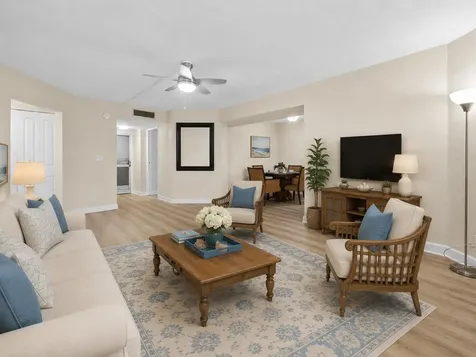 3755 Via Poinciana Greenacres FL 33467
