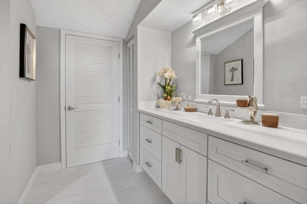 15354 Strathearn Drive Delray Beach FL 33446