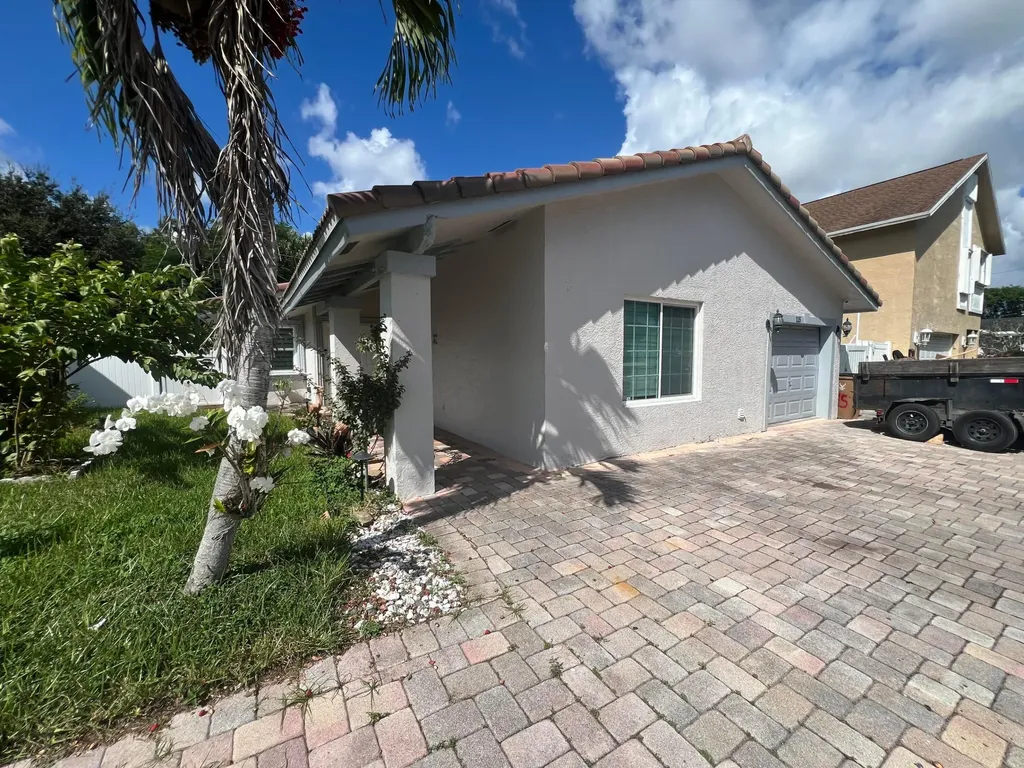 115 SW 34th Avenue Deerfield Beach FL 33442