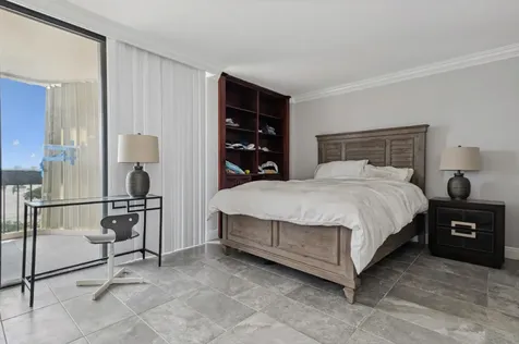 2400 Presidential Way West Palm Beach FL 33401