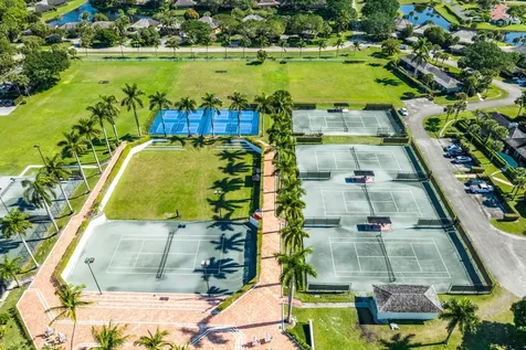 11863 Wimbledon Circle Wellington FL 33414