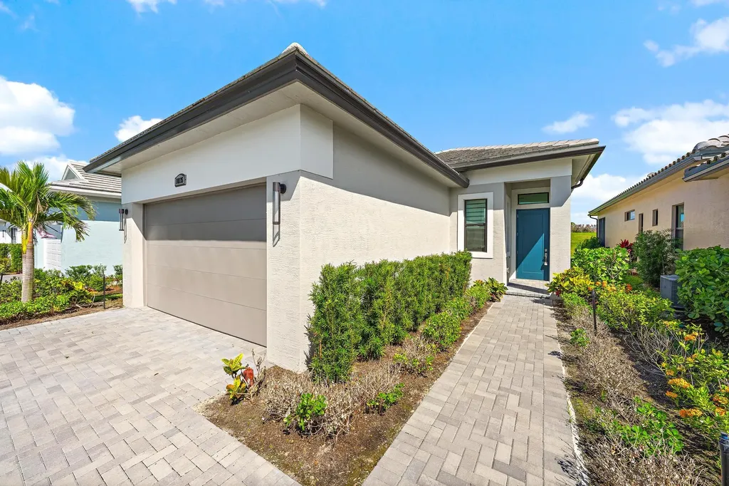 10135 SW Latium Way Port St Lucie FL 34987