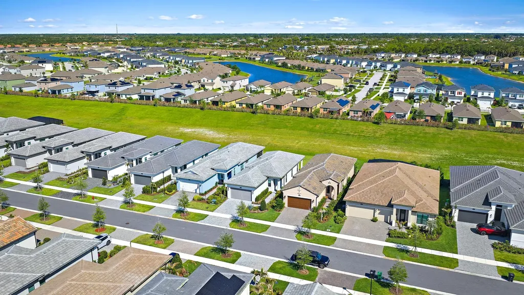10135 SW Latium Way Port St Lucie FL 34987