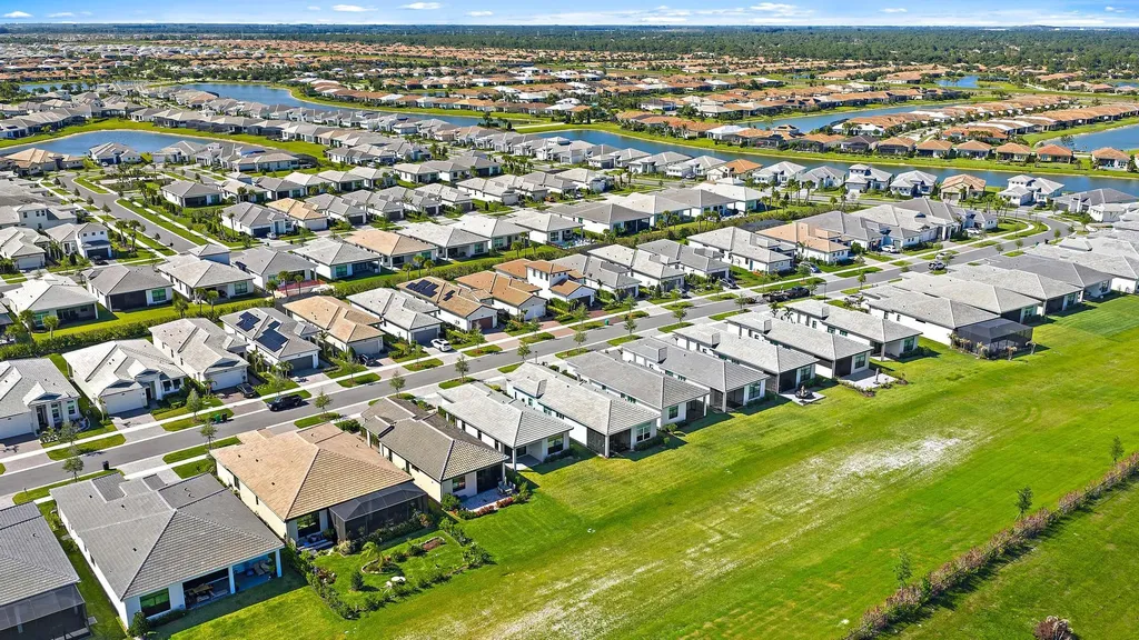 10135 SW Latium Way Port St Lucie FL 34987