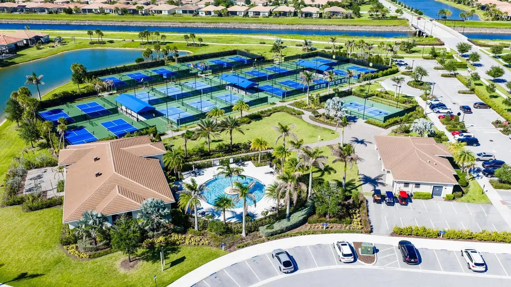 10135 SW Latium Way Port St Lucie FL 34987