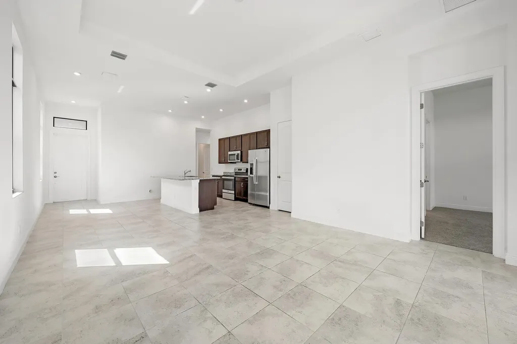 10135 SW Latium Way Port St Lucie FL 34987