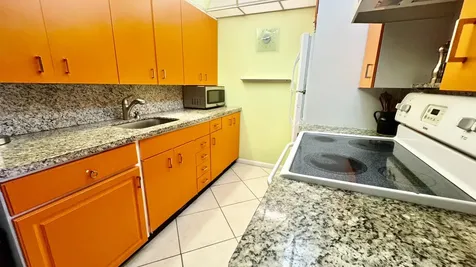 3058 Cambridge Deerfield Beach FL 33442