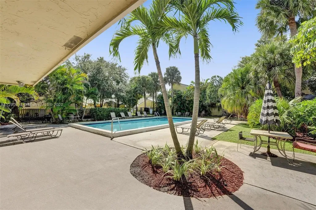 22322 Pineapple Walk Drive Boca Raton FL 33433