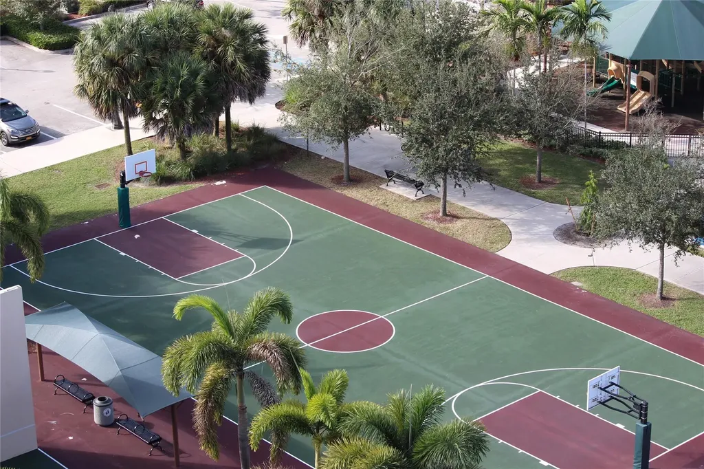 3700 Oaks Clubhouse Drive Pompano Beach FL 33069