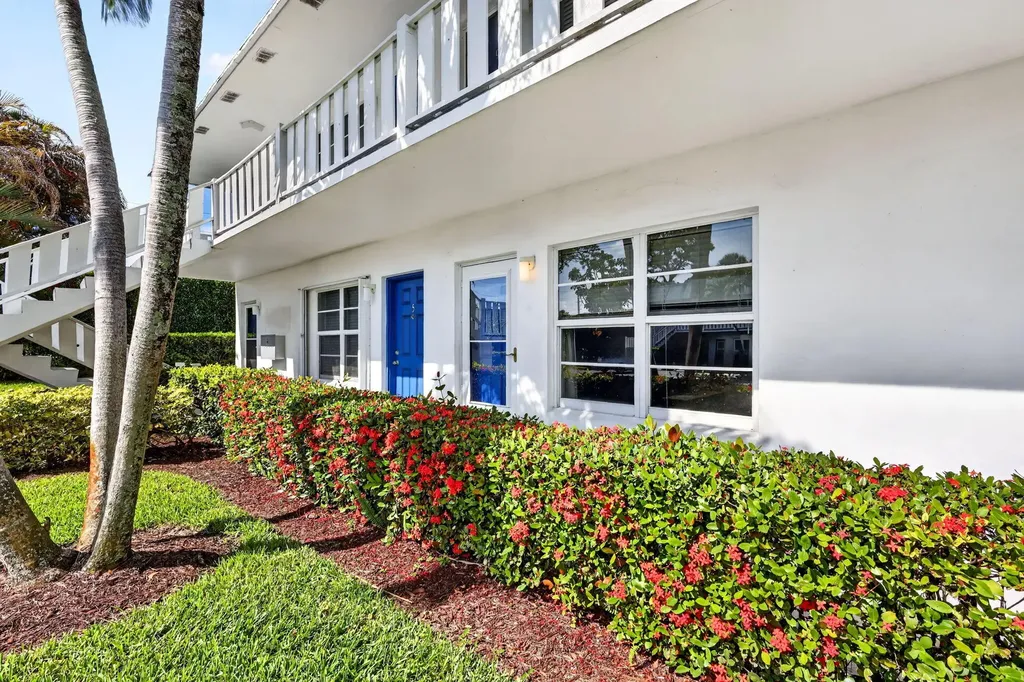 2929 SE Ocean Boulevard Stuart FL 34996
