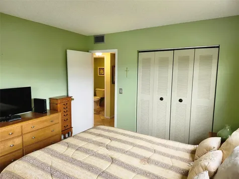 74 Preston Boca Raton FL 33434