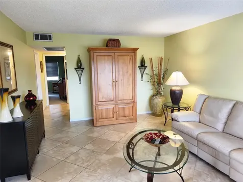 74 Preston Boca Raton FL 33434