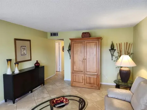 74 Preston Boca Raton FL 33434