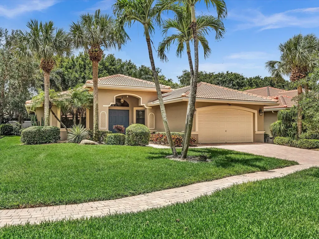 8005 Via Grande Boynton Beach FL 33437
