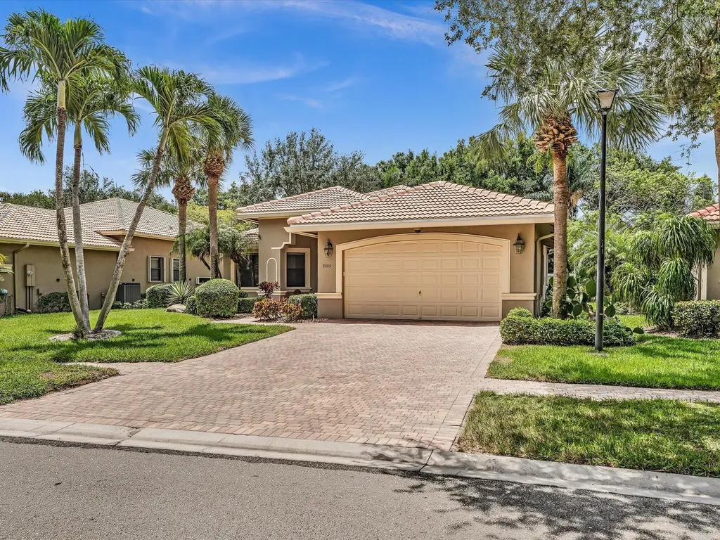 8005 Via Grande Boynton Beach FL 33437