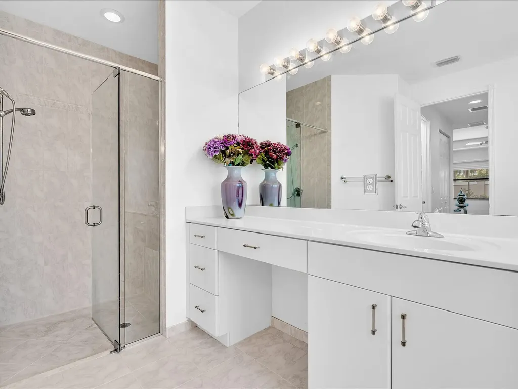 8005 Via Grande Boynton Beach FL 33437