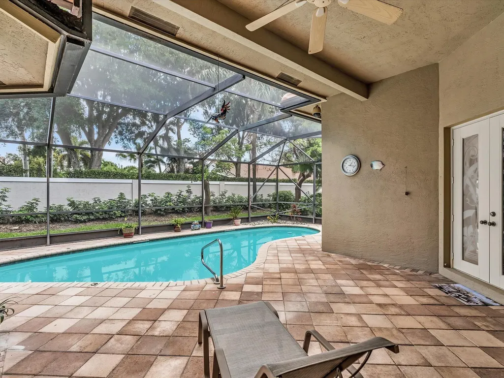 8005 Via Grande Boynton Beach FL 33437