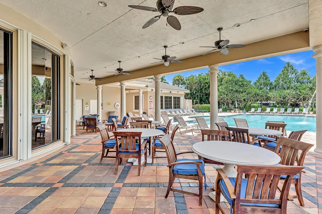 8005 Via Grande Boynton Beach FL 33437
