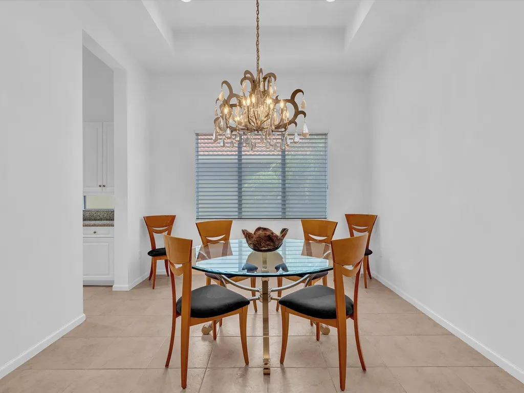 8005 Via Grande Boynton Beach FL 33437