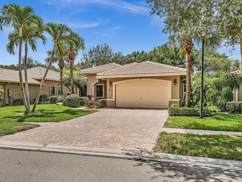 8005 Via Grande Boynton Beach FL 33437