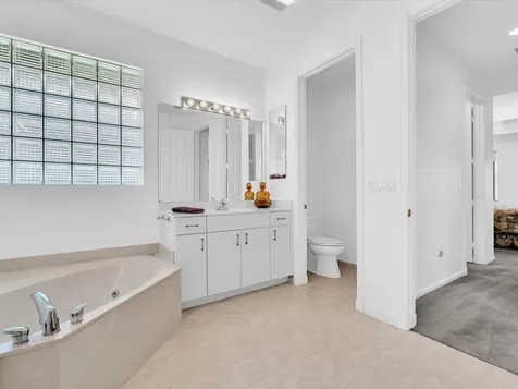 8005 Via Grande Boynton Beach FL 33437