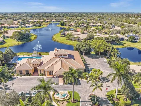 8005 Via Grande Boynton Beach FL 33437