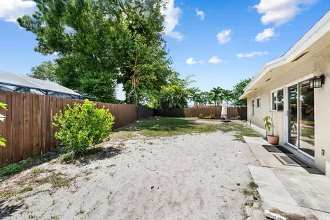 18451 Spanish Isle Place Boca Raton FL 33496
